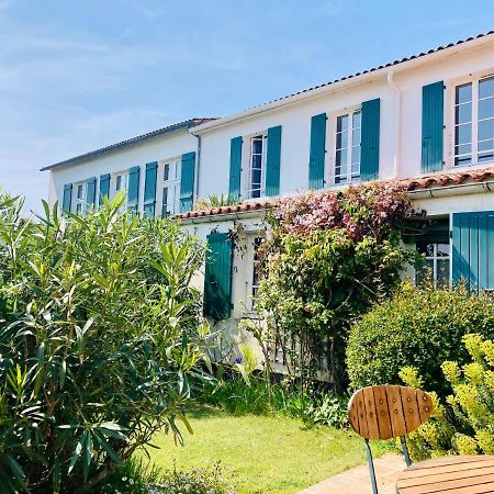 Le Chat Botté Saint-Clément-des-Baleines Exterior foto